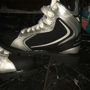 Bari men’s skating boots